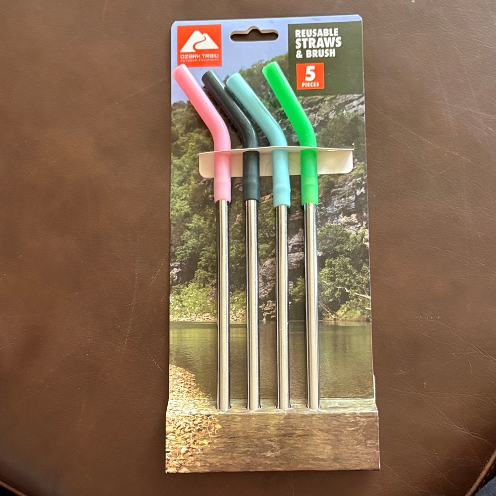 Ozark Trail Reusable Straws & Brush Set - Pink, Blue, Green, Gray